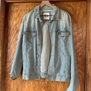 Tommy Hilfiger denim jacket. Fits me like a medium
